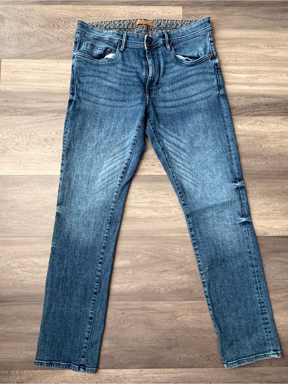 Robert Graham Men's Slim Straight Jeans medium wash 34